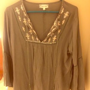 Bailey and Chloe moss green tunic, belle sleeves